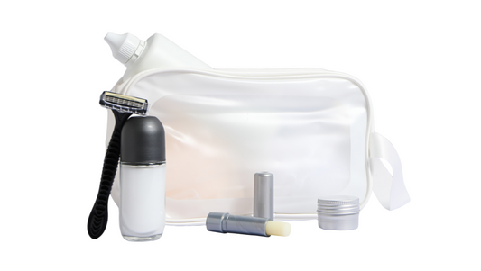 Les 7 indispensables à mettre dans votre trousse de toilette