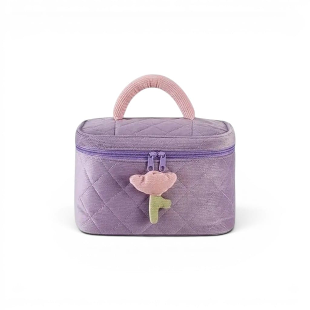 Trousse de toilette fillette vanity velours lilas avec pompon rose